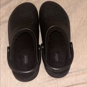 Adults crocs with fur.